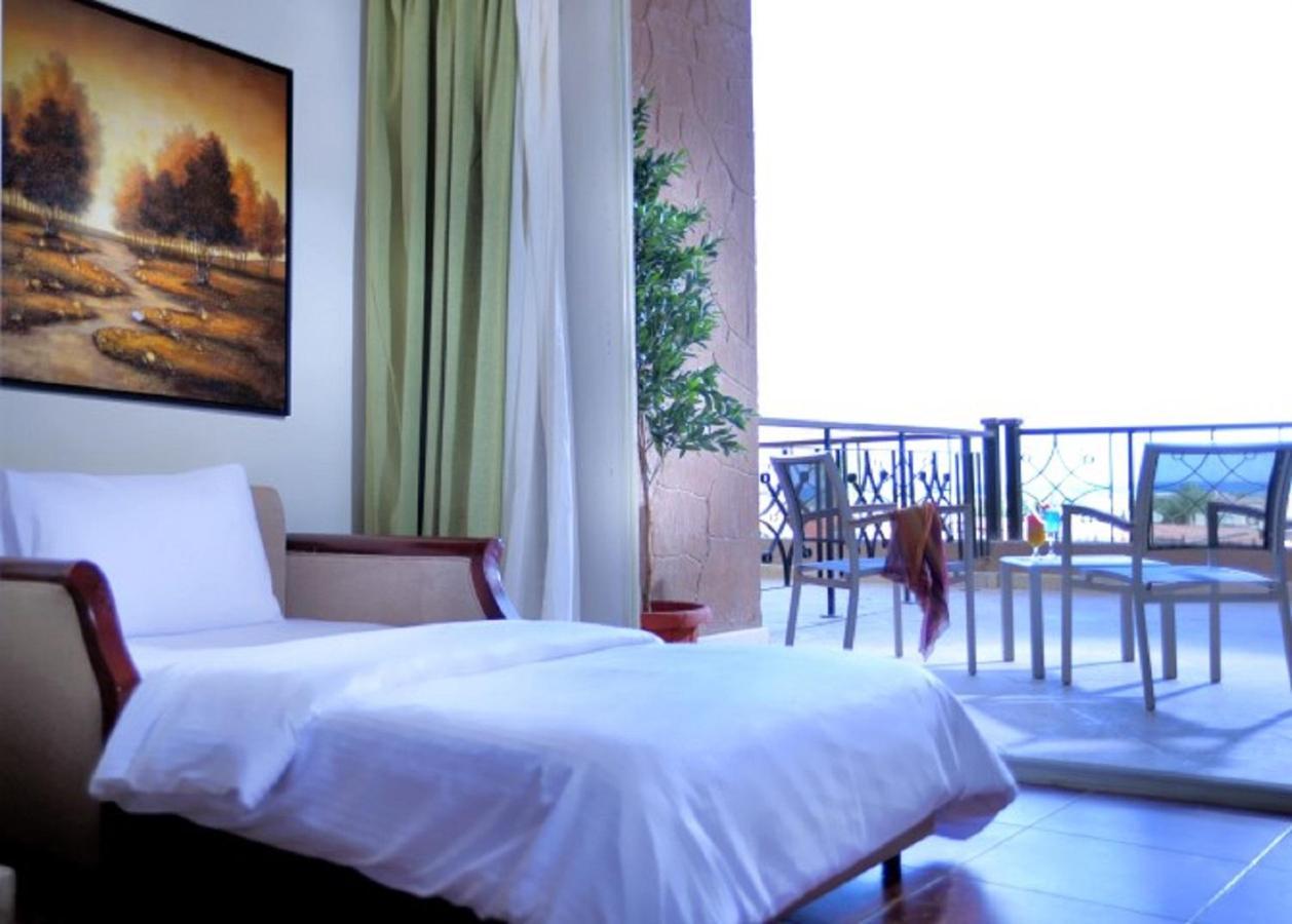 Coral Sea Beach And Aqua Park Ain Sukhna Luaran gambar