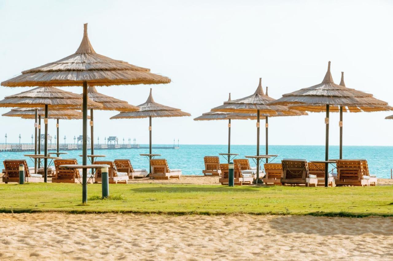 Coral Sea Beach And Aqua Park Ain Sukhna Luaran gambar