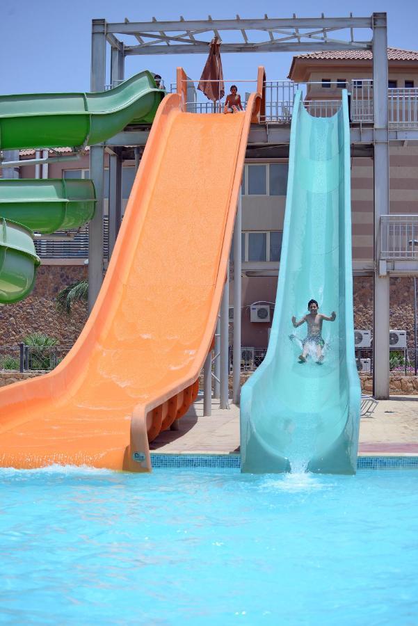 Coral Sea Beach And Aqua Park Ain Sukhna Luaran gambar